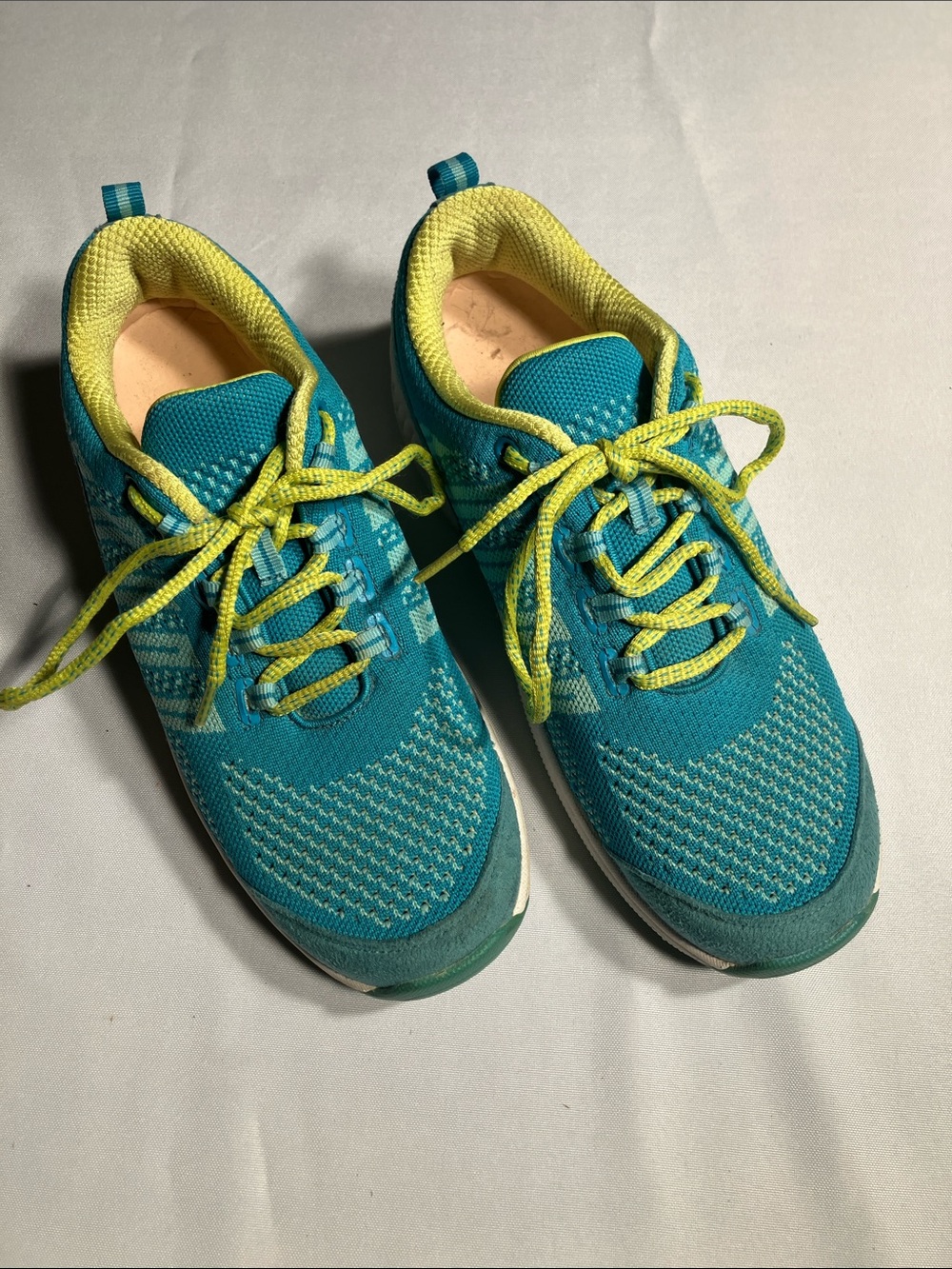 Women’s Athletic Sneakers in Teal with Lime Accents